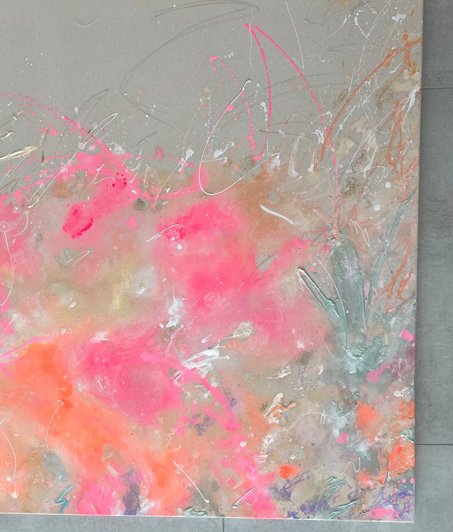 NEON CONFETTI