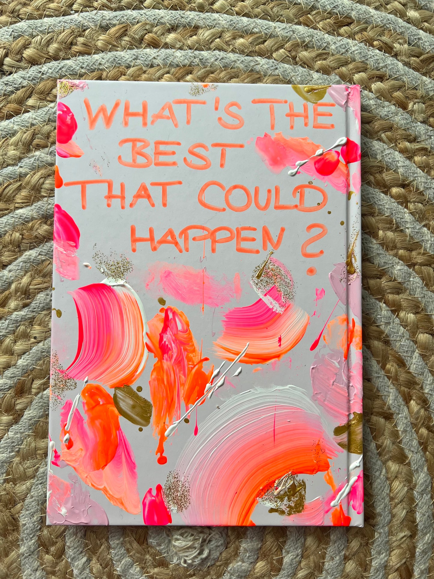 Handbemaltes Dankbarkeitsjournal mit Kunstwerk auf dem Cover